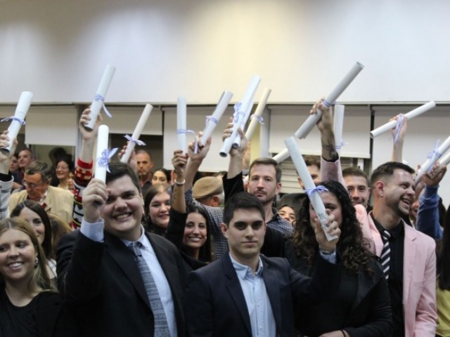 Acto de Colaci�n de Grados de la Unicen